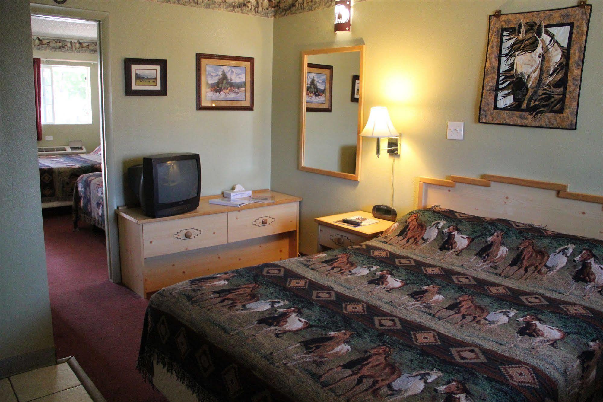 Elk Run Inn Крейг Экстерьер фото